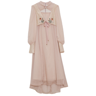 花间裳/一枕芳菲/复古刺绣系带显瘦法式别致设计感雪纺连衣裙春新