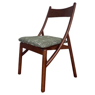 2026新款高端餐椅法式家用实木靠背椅子中复古风设计师软包猫耳椅