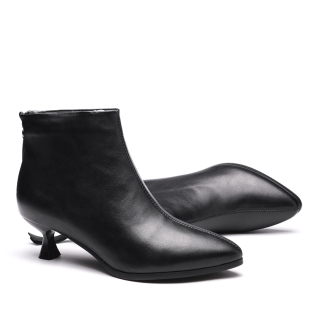 三厘米低跟细跟尖头短靴女靴加绒高跟鞋秋冬季工装鞋女黑色裸靴子