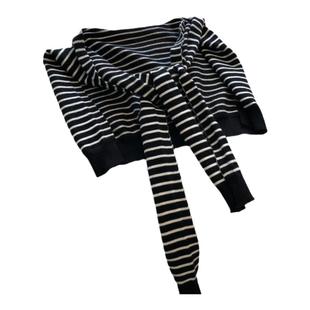 条纹针织小披肩女春夏薄款外搭空调房护颈椎围巾办公室网红坎肩潮