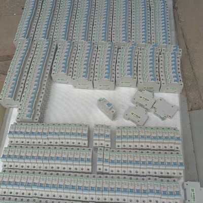 施耐德EZ7Ls81p空开断路器10A16A20