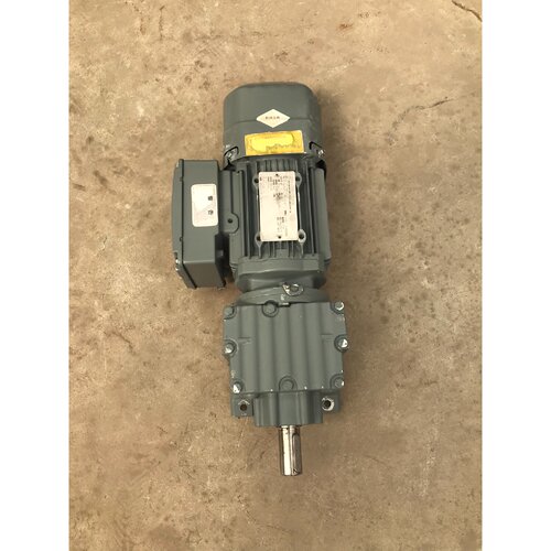 R27 DRS71M4BE1HF/TF SEW卧式齿轮制动减速机 工业传动设备