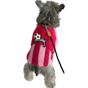 大子原创玫红系运动足球风宠物狗开衫加绒冬季保暖时尚卫衣雪纳瑞