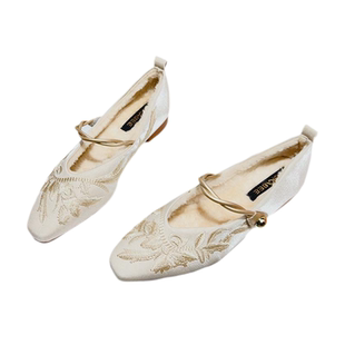 国风新中式方头加绒粗跟单鞋大码软底旗袍鞋复古刺绣低跟毛毛女鞋