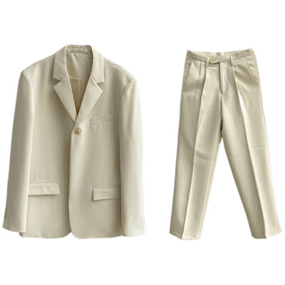 回头率满满的奶黄色系西装套装