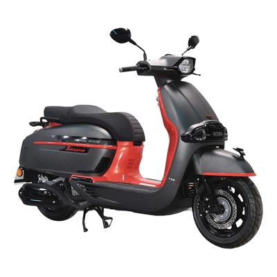 龙嘉维多利亚150复古踏板摩托车