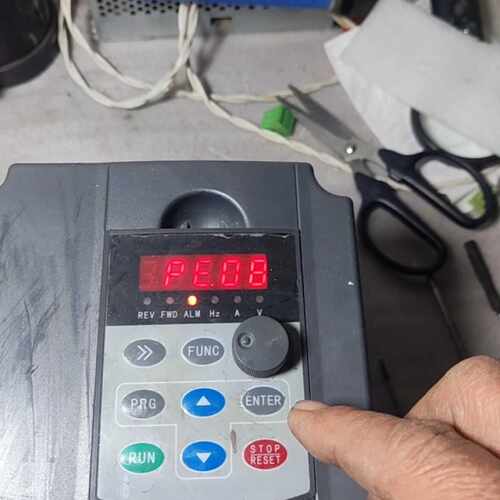 溢价-罗宾康变频器 A600-4T079R5G/11P。