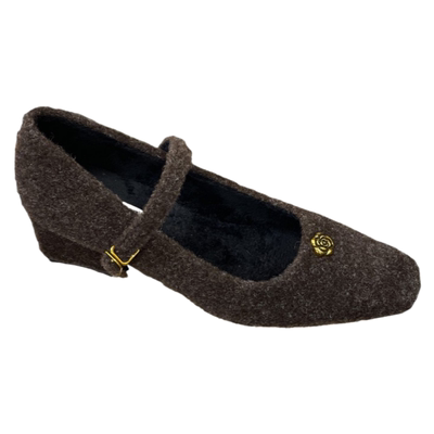 小香风一字扣带方头浅口毛毛单鞋