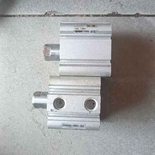 cdq2a32-10dcz-xc2 SM 气缸