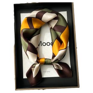 真丝桑蚕丝小方巾丝巾女春秋脖子装饰搭配毛衣围巾妈妈纱巾70x70