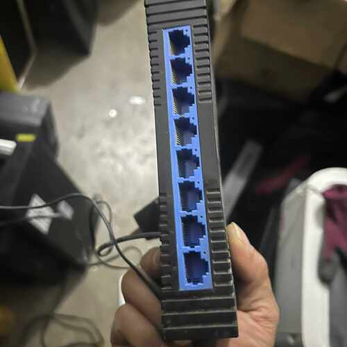TPLINK  8口全千兆交换机TL-SG1008M，配原装