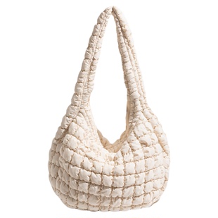 橙子少女韩国辛芷蕾同款绗缝褶皱白色云朵包高品质单肩包大容量