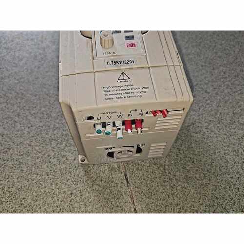 议价菱川变频器LCV6H2T0.75GA维修