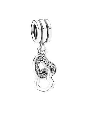 香港直邮pandora心心双扣吊坠