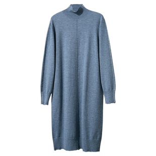 Amii慵懒风高领落肩长袖针织连衣裙女秋2025新款宽松中长款毛衣裙