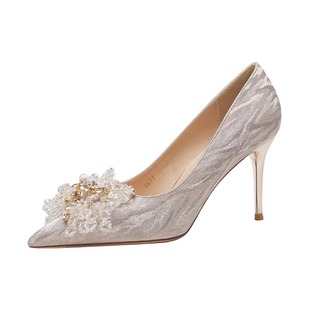 香槟色婚鞋主婚纱秀禾两穿敬酒水晶鞋新娘鞋金色订婚细跟高跟鞋女