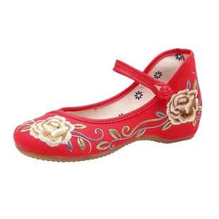 广场舞鞋女新款绣花老北京布鞋软底舞蹈鞋古民族风秧歌红色跳舞鞋