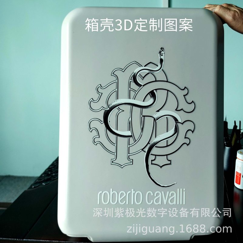 浙江箱包UV打印机DIY3D图案 旅行箱UV数码彩印机源头工厂省30%