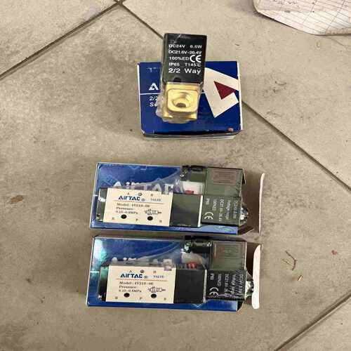 议价议价产品AirTac/亚德客电磁阀全新   4V21006B两个、2