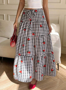 Y 64706 Plaid strawberry printed skirt 格纹莓印花半身裙