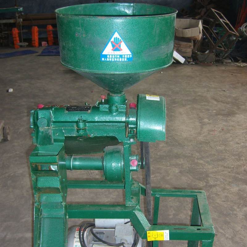 厂家供应小型碾米粉碎6NF-8.5/9F-22小型碾米粉碎组合机