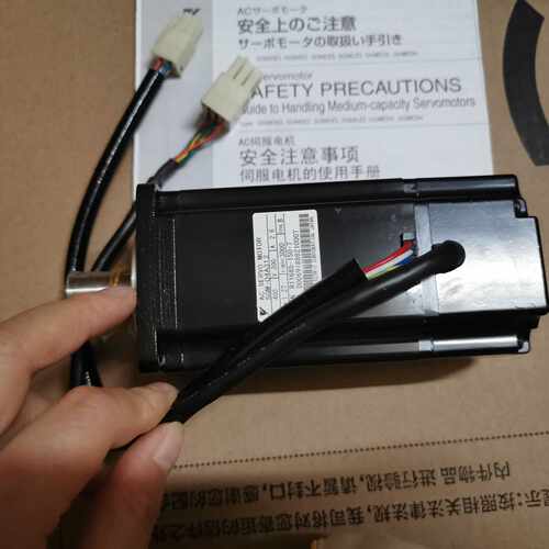 议价SGMGV-09ADA61SGDV-7R6A01A成套销售原装顺丰包邮询价交流