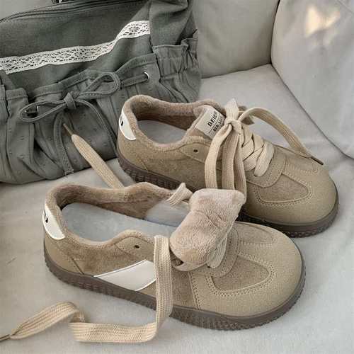 2024秋冬新款保暖棉鞋圆头复古百搭加绒板鞋休闲德训鞋女雪地靴