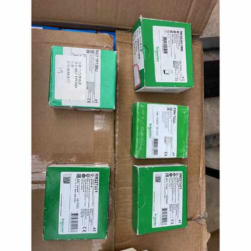 RM35UA11MW MW RE7TP13BU RM4T 施耐de RE