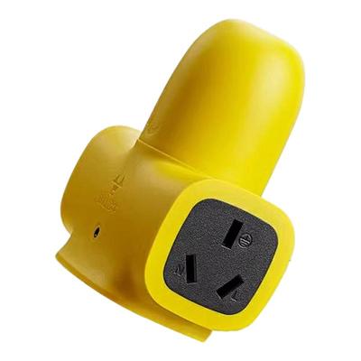 公牛工业摔不烂16安多功能插座