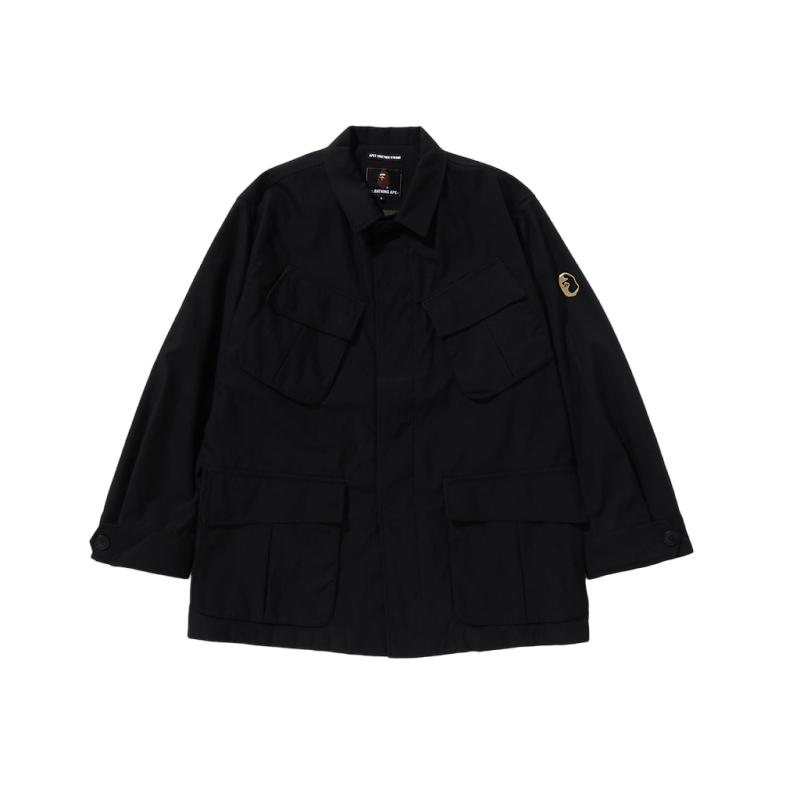金属徽章多口袋军风夹克BAPE