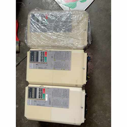 议价安川A1000变频器ClMR一AB4A0031FAA15K维修