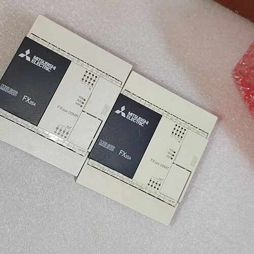 议价三凌PLCFX3SA20MR有四台FX3SA20M