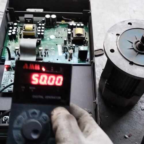原装拆机安邦信AMB100变频器AMB100-018G/02
