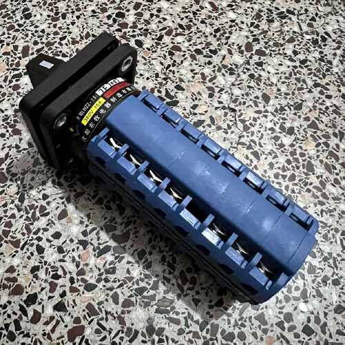 议价沈阳东牧电器 LWZ2 万能转换开关 LWZ2-16/7F7007 16A 380V