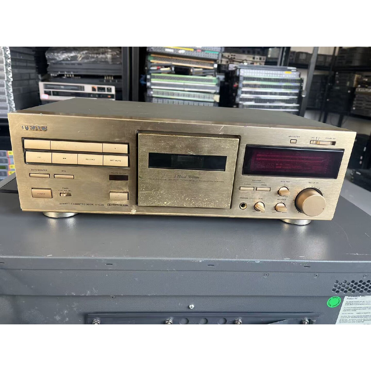 议价-央视下来的TEAC V-1030 三磁头卡座 220V，成色