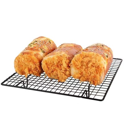 现做香葱肉松味面包卷爆浆软面包