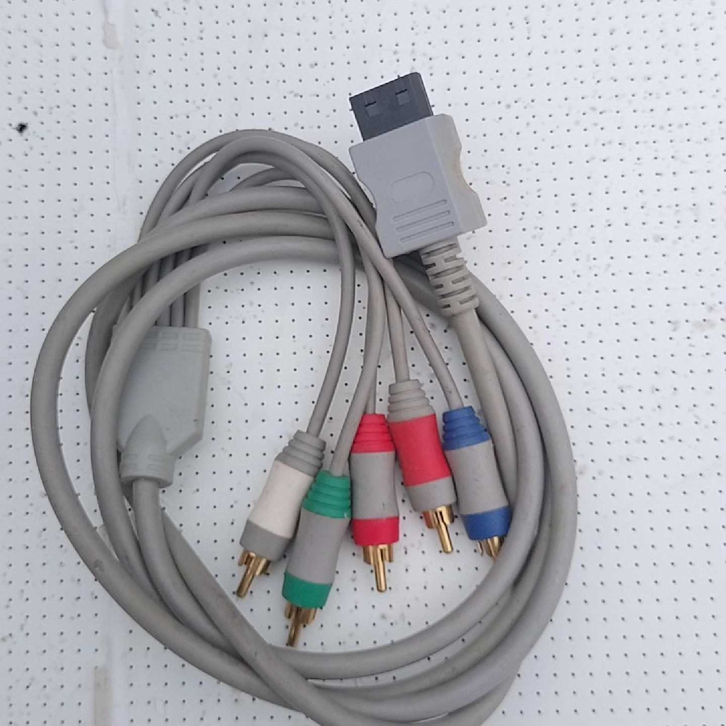 询价WII主机色差线，适用于WII和WIIU主机，5个镀金接头，议价
