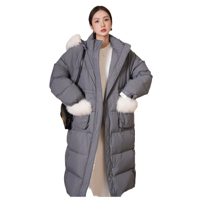 灰色长款羽绒服竹依依