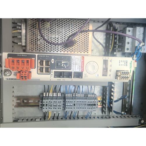 询价-Schneider伺服驱动LXM32AU90M2可维修
