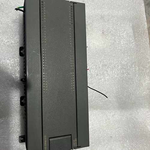 西门子plc，6es7 223 1bm22一个，成色如图，功