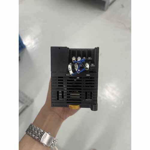 议价欧姆龙CP1E-E10DT-D可控制器，拆机品，功能完好