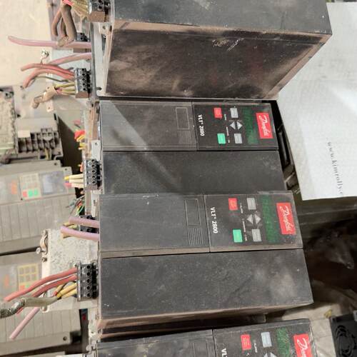 溢价-丹佛斯变频器：VLT2875PT4B