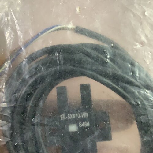 龙光电开关EESX670WR没开过封只有