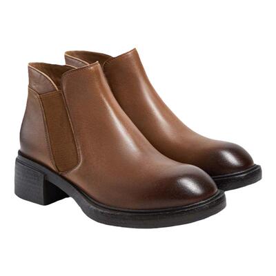 秋季新款棕色牛皮短靴