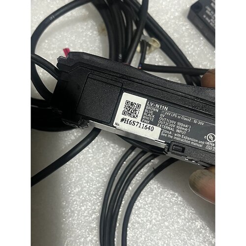 〔议价-可维修〕基恩士全新激光传感器套装 包含LV-NH62和LV-N11N