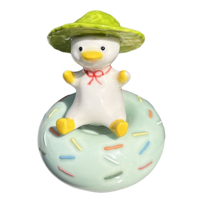 源头直销 景德镇陶瓷转转桌面装饰品摆件 网红卡通鸭车载手绘陶瓷