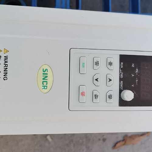 溢价-新科瑞SINCR变频器 C500-1R5G-4TB 件