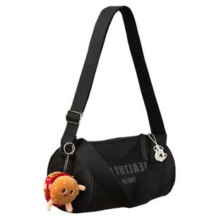 百搭ins小众高级感红色斜挎包潮 休闲运动单肩包大学生圆筒包包女