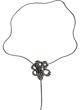 摇儿绕东大门镂空花朵长项链