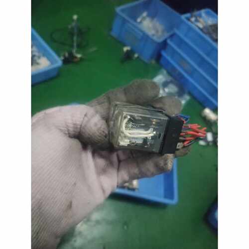 下单前咨询原装拆机欧姆龙继电器LY4N  100/110V  AC